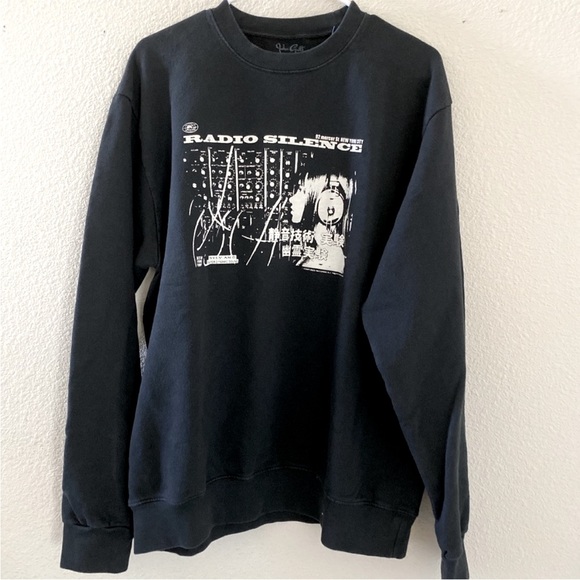 Brandy Melville Tops Brandy Melville Erica Radio Silence Pullover